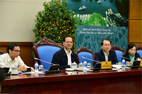 Thủ tướng chỉ đạo đẩy mạnh lộ trình bao phủ BHYT toàn dân